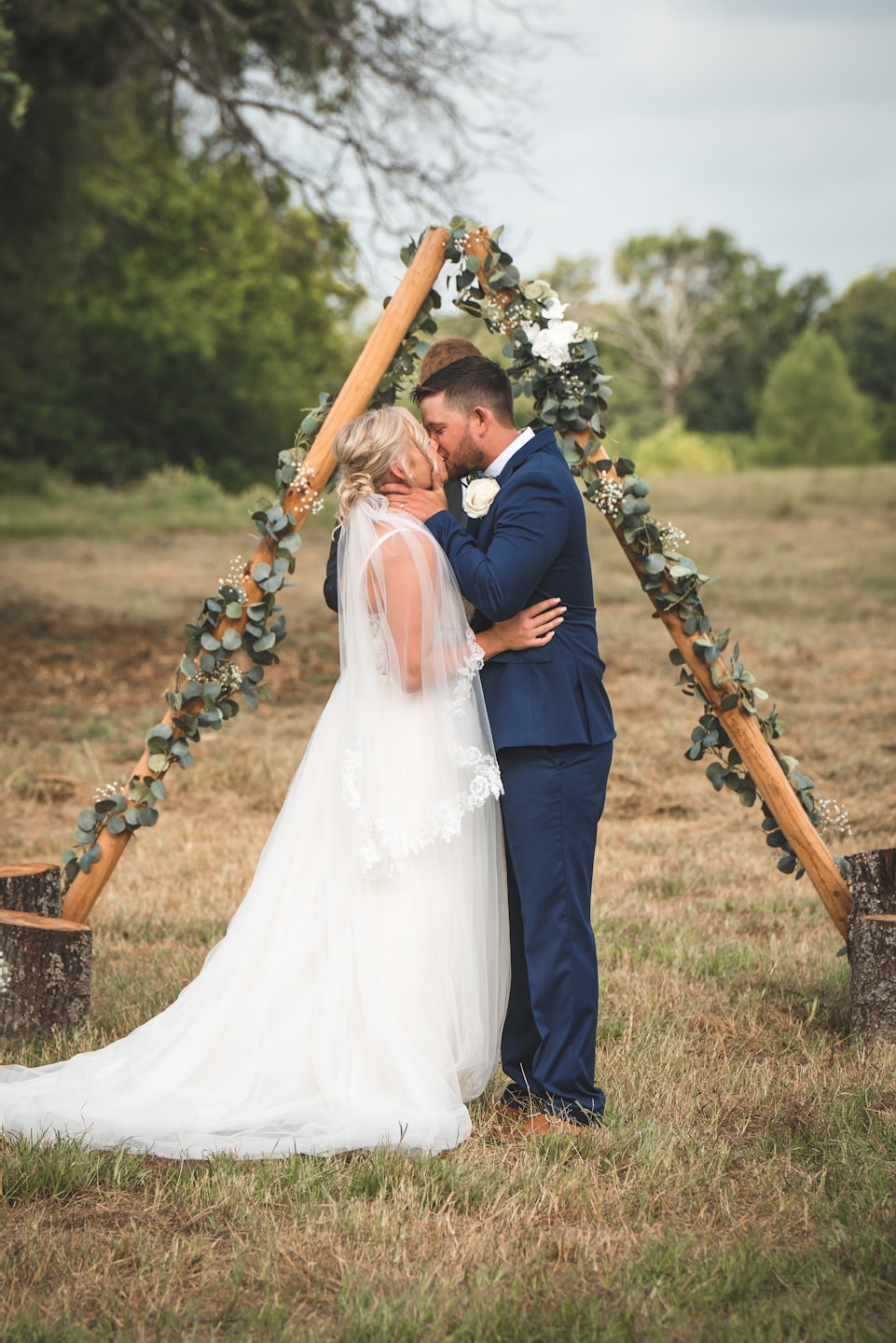 bride and groom wedding video